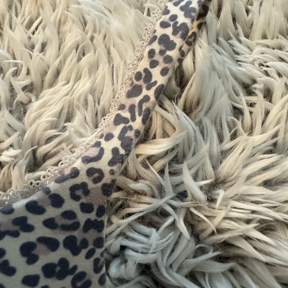 Victoria’s Secret Perfect Shape Bra 36C - Picture 4 of 8